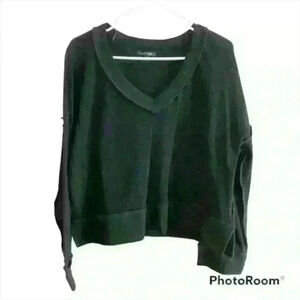Papermoon black waffle knit long sleeve long crop shirt size medium NWOT